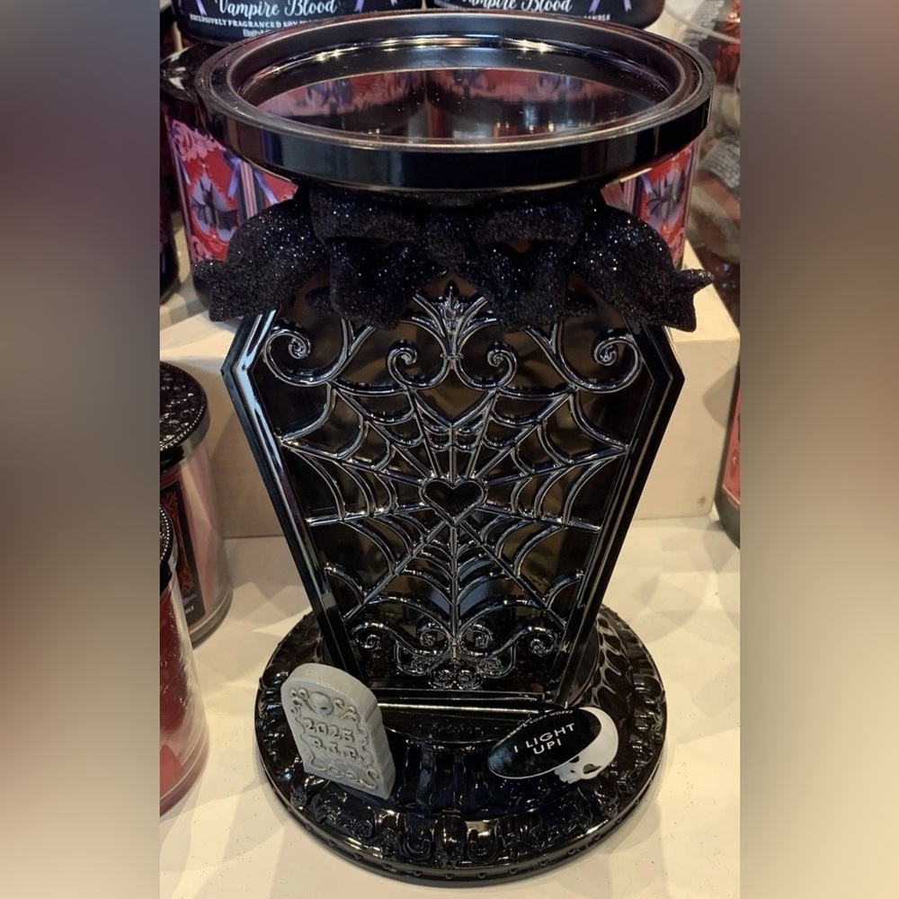 Bath and body works COFFIN BATS LIGHT UP HALLOWEEN CANDLE HOLDER - Picture 2 of 3